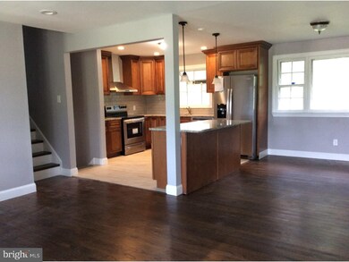 180 Walton Dr, Morrisville, PA 19067 - photo 2