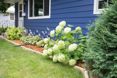 1813 6th St S, Moorhead, MN 56560 - photo 4