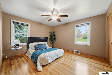 1505 S 40th St, Lincoln, NE 68506 - photo 4