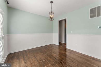 5219 Joshua Tree Cir, Fredericksburg, VA 22407 - photo 4