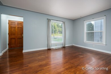 906 Leonard NE-6