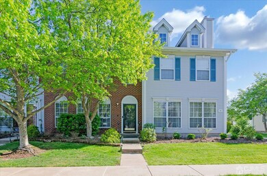 36 Cabot Way unit 2707, Franklin Park, NJ 08823 - photo 2