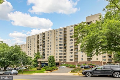 Sentinel of Landmark unit 615, Alexandria, VA 22304 - photo 2