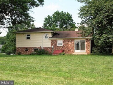 1213 Rosemont Dr, Knoxville, MD 21758 - photo 4