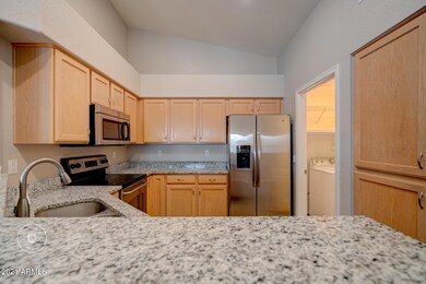 23830221-7y9nZmS6rd0