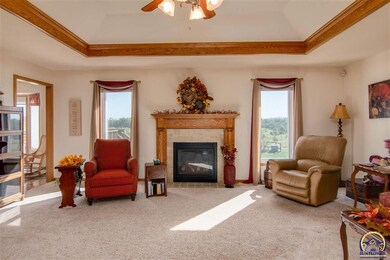 4114 SW Misty Harbor Ave, Topeka, KS 66610 - photo 7