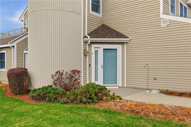 41 Lawton Brook Ln, Portsmouth, RI 02871 - photo 3