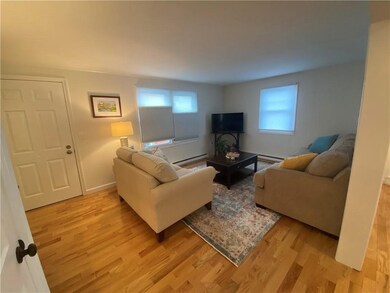 32 Middleton Ave unit W, Newport, RI 02840 - photo 5