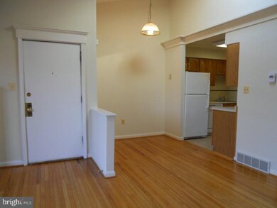 200 N Wayne Ave unit 4, Wayne, PA 19087 - photo 3