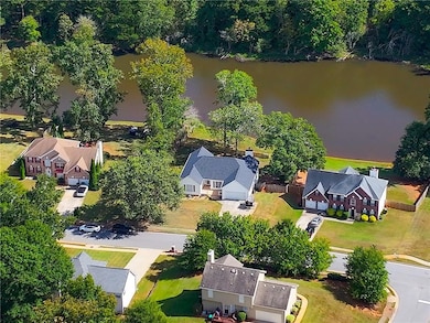 386 Waterfront Dr, McDonough, GA 30253 - photo 2