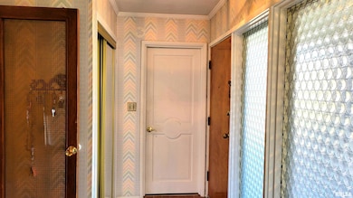 202 Westernaire Dr, Marion, IL 62959 - photo 4