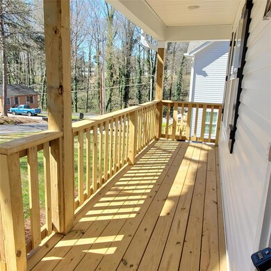 226 Boyd St, Statesville, NC 28677 - photo 2