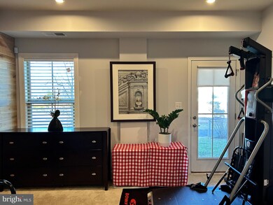 10421 Steeplechase Run Ln, Manassas, VA 20110 - photo 3