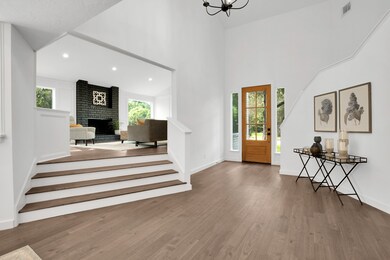 10219 Cedar Creek Dr, Houston, TX 77042 - photo 7