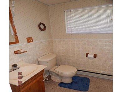 2011 Alfred Jones Rd, Montrose, PA 18801 - photo 6