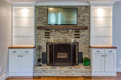 3600 New Moody Ln-7
