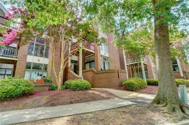 696 Mowbray Arch unit 460, Norfolk, VA 23507 - photo 5