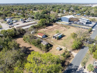 5005, 5015, 5017, 00 Maufrais Ln, Austin, TX 78744 - photo 7