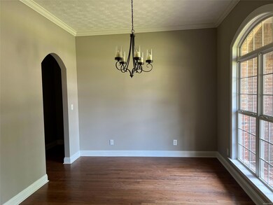 Formal Dining