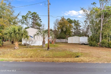 4568 Cedar St, Southport, NC 28461 - photo 4