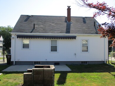 13 Saint John St, South Dartmouth, MA 02748 - photo 5