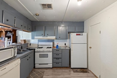 1107 Plainsman Rd, Marlow, OK 73055 - photo 5