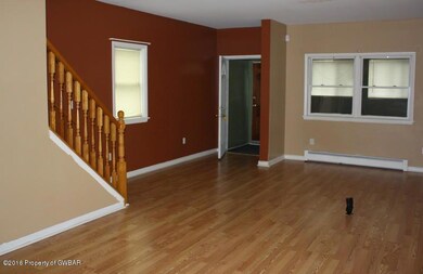 22 Loomis St, Wilkes Barre, PA 18702 - photo 5