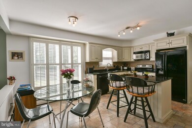 30 Dogwood Dr, Phoenixville, PA 19460 - photo 5