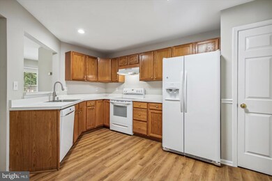 8303 Duck Hawk Way unit 66, Lorton, VA 22079 - photo 5