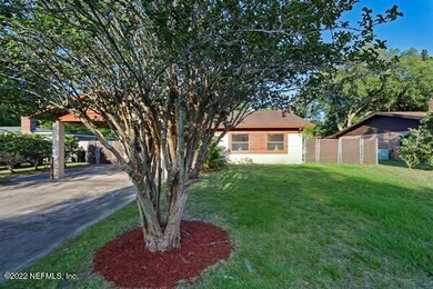 5711 Banyan Dr, Jacksonville, FL 32244 - photo 2