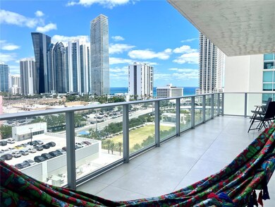 Corner unit with a beautiful ocean view!
