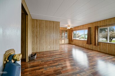 503 SE Sheridan Rd #12 Hi Res-5