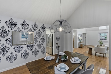 5 Aspen Cir, Bedford, MA 01730 - photo 2