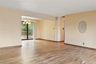 2215 S 216th St, Des Moines, WA 98198 - photo 7