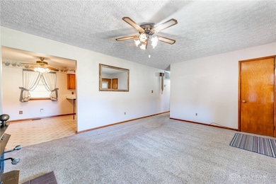 7606 Middletown Germantown Rd unit R, Middletown, OH 45042 - photo 4