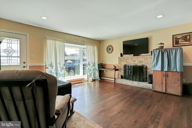 10920 Oak Forest Cir, Hagerstown, MD 21740 - photo 6