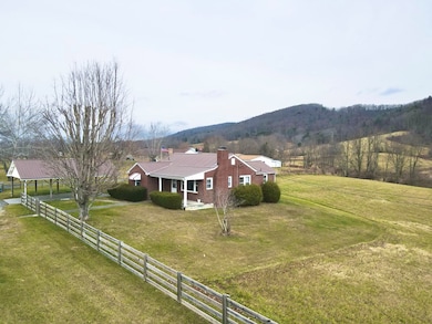 2608 Hinton Rd, Athens, WV 24712 - photo 2