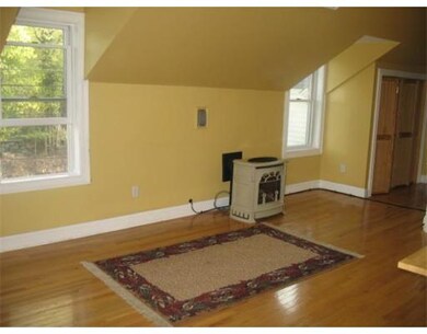 49 up Washington St unit up, Monson, MA 01057 - photo 4