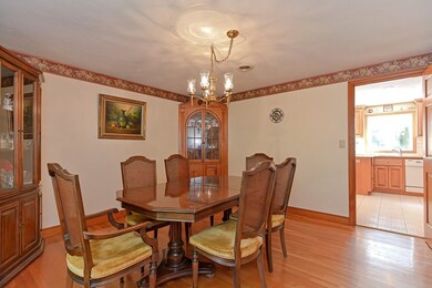 233 Stratford Rd, Needham, MA 02492 - photo 4