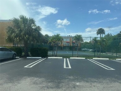 17901 NW 68th Ave unit T208, Hialeah, FL 33015 - photo 3