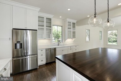 816 Park Ave, Falls Church, VA 22046 - photo 6