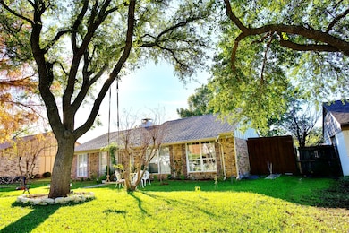 2025 High Bluff Dr, Garland, TX 75041 - photo 3