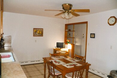 165 Birchwood St, Waterbury, CT 06708 - photo 4