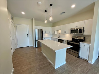 6190 Bennett Dr unit 211, Edwardsville, IL 62025 - photo 2