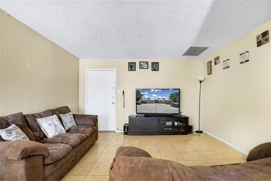 1216 Vista de Oro Dr unit A-D, El Paso, TX 79935 - photo 4