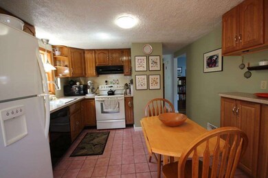 5 Gloria Rd, Randolph, MA 02368 - photo 4