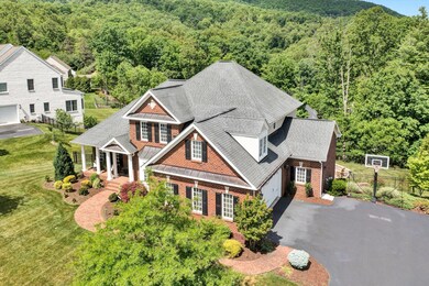 6900 Fairway Ridge