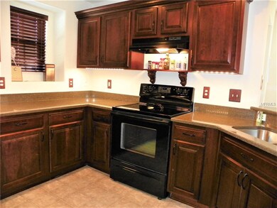 KITCHEN (LOTS OF COUNTER SPACE)