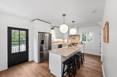 14 Columbus Ave, Newburyport, MA 01950 - photo 3