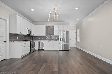 9203 R A Young Jr Dr, Barling, AR 72923 - photo 7